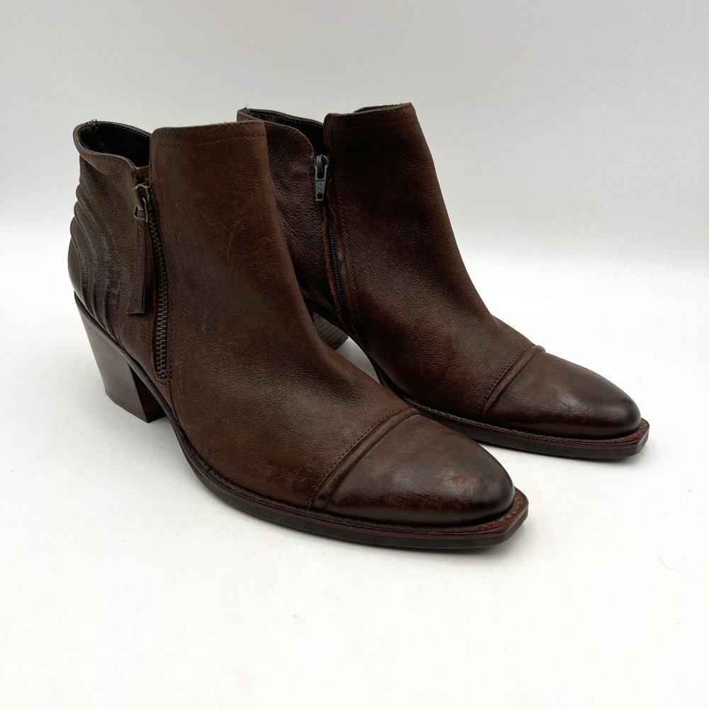 Paul Green Diandra Cap Toe Brown Distressed Ankle Boot Size 8 (US Size10.5)